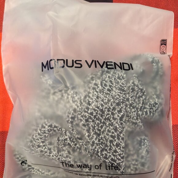 Modus Vivendi Crackled Metallic Bodysuit Jacquard Grey - Picture 3 of 7